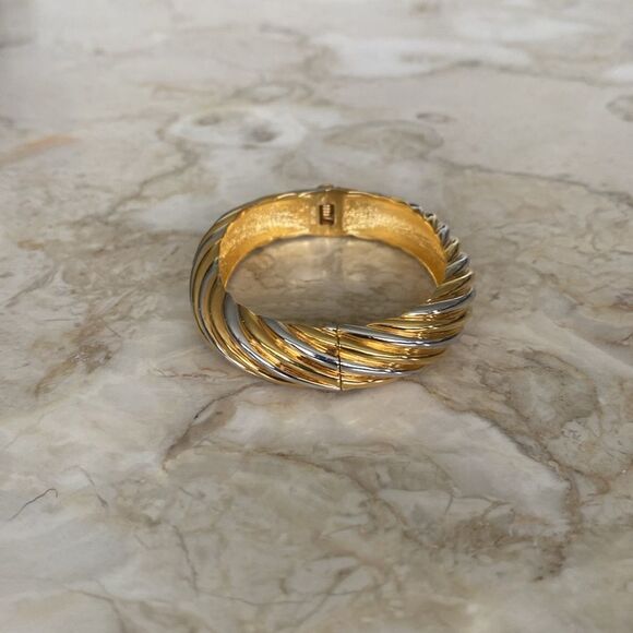 Vintage Butler Gold & Silver Tone Hinged Cuff Bracelet - Picture 5 of 12